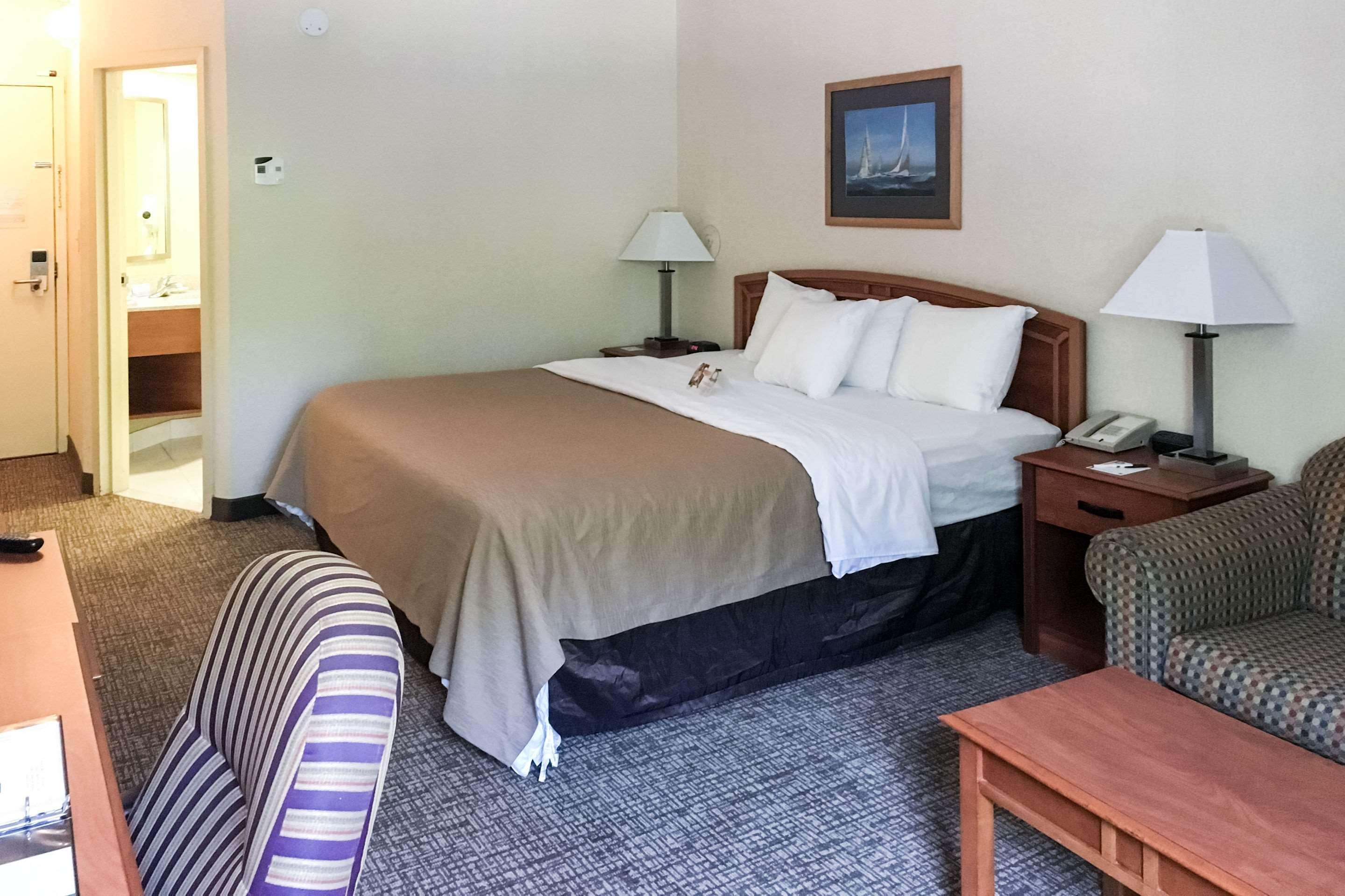 Quality Inn Mystic-Groton Екстериор снимка
