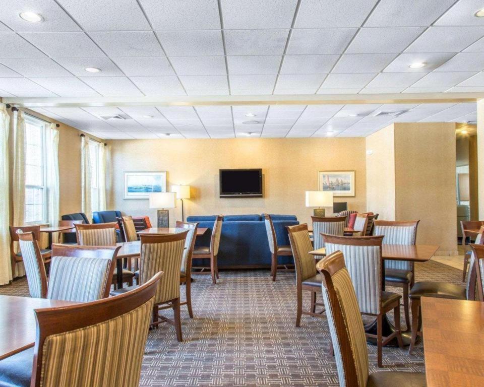 Quality Inn Mystic-Groton Екстериор снимка