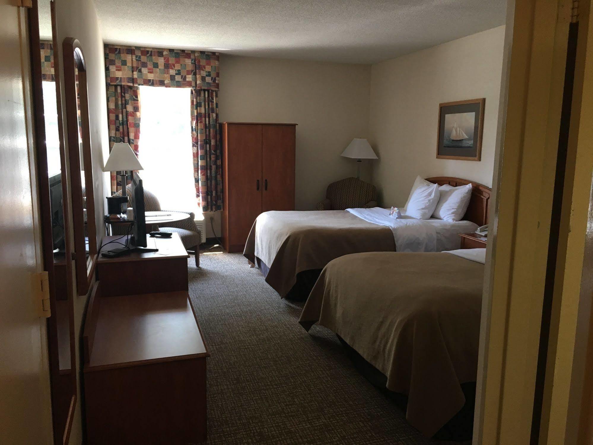 Quality Inn Mystic-Groton Екстериор снимка