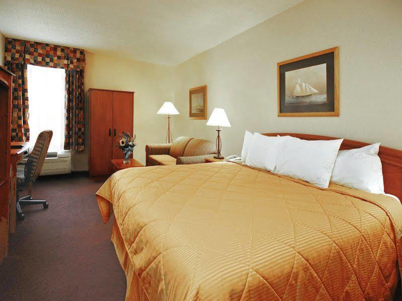 Quality Inn Mystic-Groton Екстериор снимка