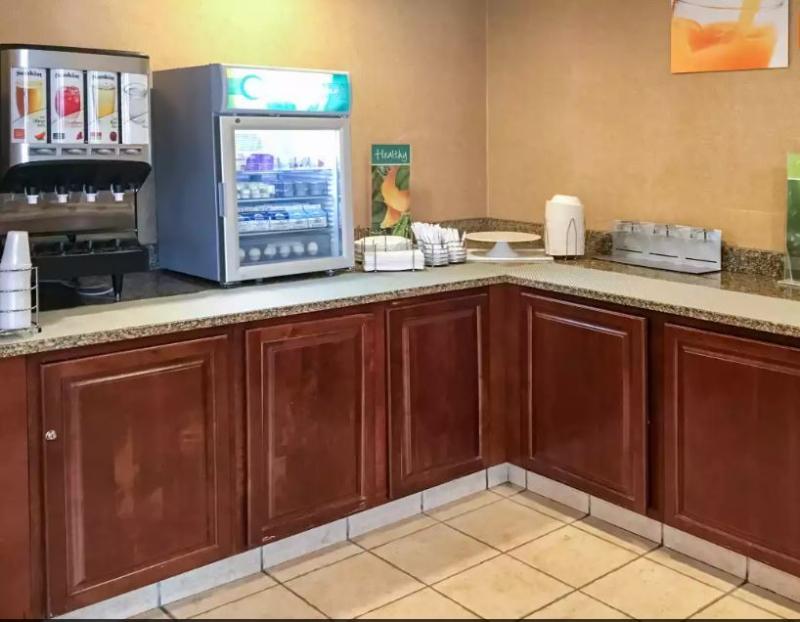Quality Inn Mystic-Groton Екстериор снимка